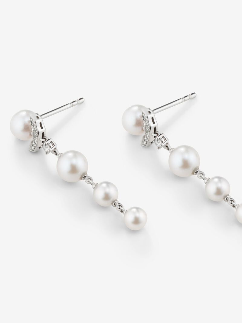 18k white gold long earrings with Akoya pearls and diamonds image number 2