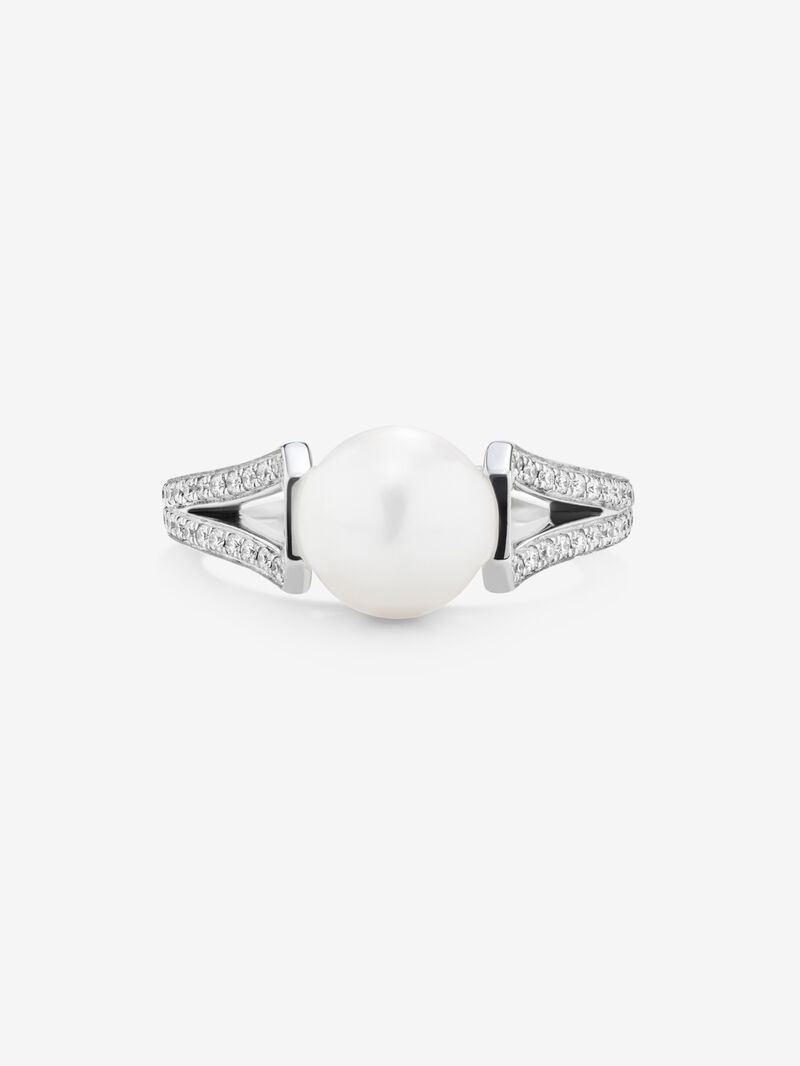 18K white gold ring with 8mm akoya pearl and 60 brilliant-cut diamonds with a total of 0.23 cts image number 2