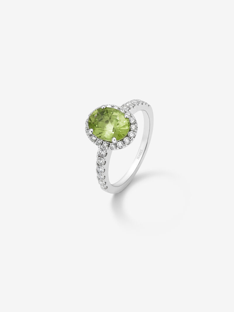 18K white gold ring with green peridot image number 0