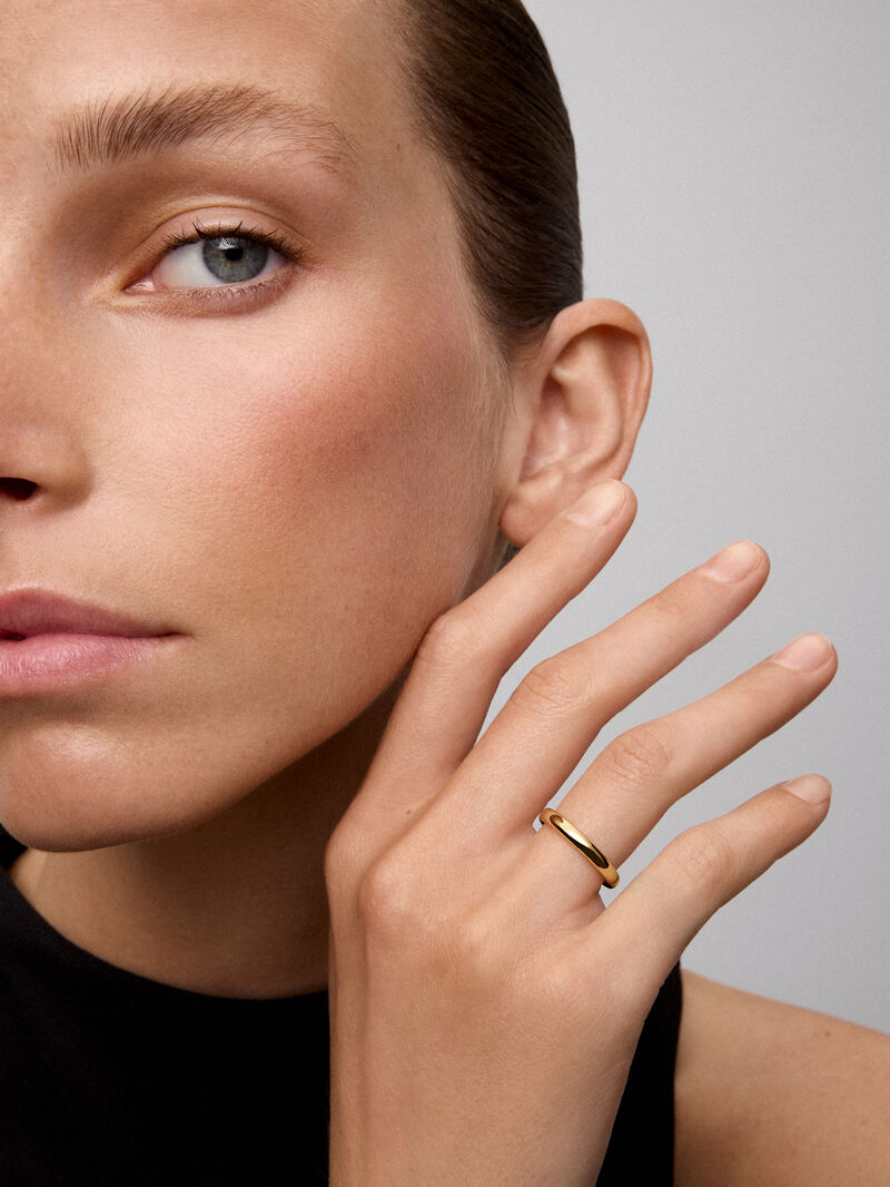 18K yellow gold wedding ring image number 1