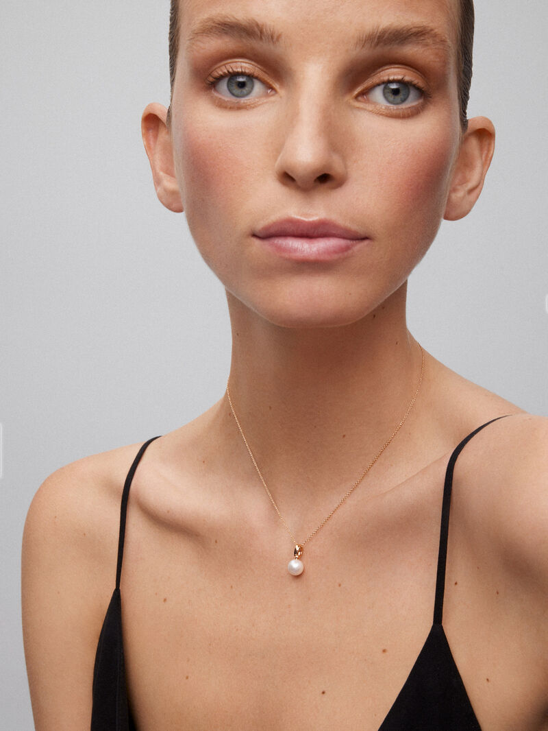 18k rose gold chain pendant with 8.5mm akoya pearl. image number 1