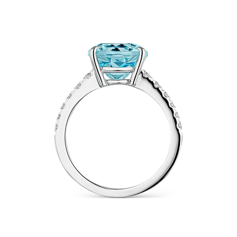 18kt white gold ring with a 3.80ct Sky blue topaz stone and diamonds band, SO22031-OBDSKY11X9_V