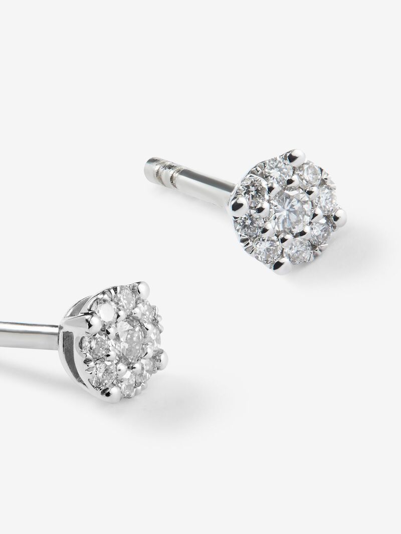 18K white gold earrings with 2 brilliant-cut diamonds with a total of 0.15 cts image number 2