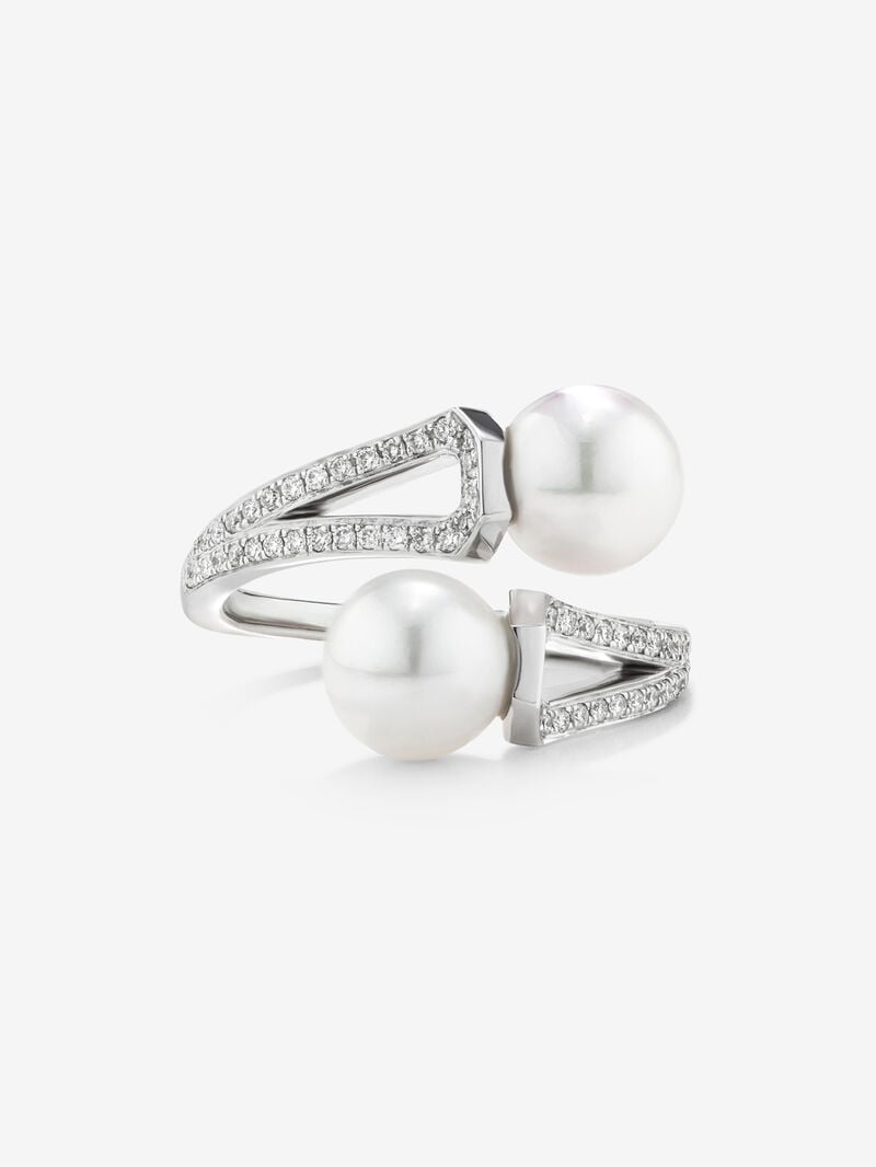 You and me ring in 18K white gold with 2 7mm Akoya pearls and 62 brilliant-cut diamonds with a total of 0.22 cts image number 2