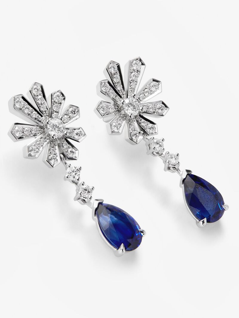 18K white gold earrings with royal blue sapping in 2.32 cts pear size, blue slope of 2.15 and 0.95 cts white diamonds image number 3