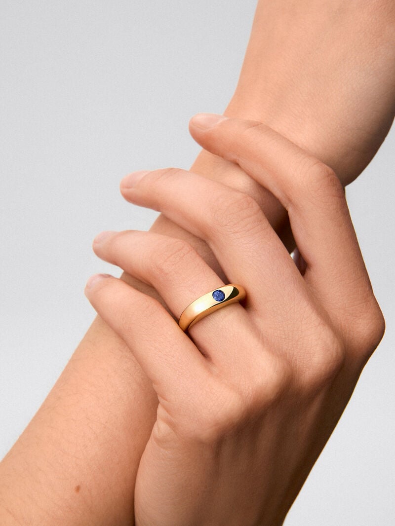 18K yellow gold ring with 0.29 ct brilliant-cut blue sapphire image number 3