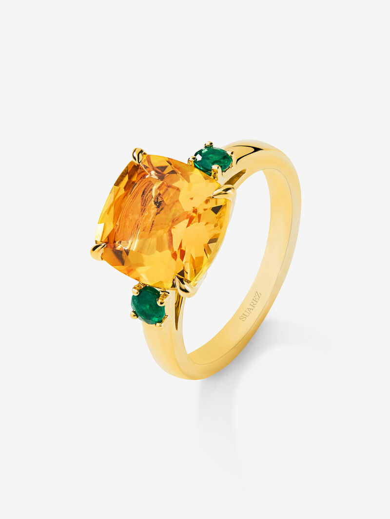 18k yellow golden ring with citrine quartz in 3.55 cts and green cushion size in bright 0.25 cts image number 0