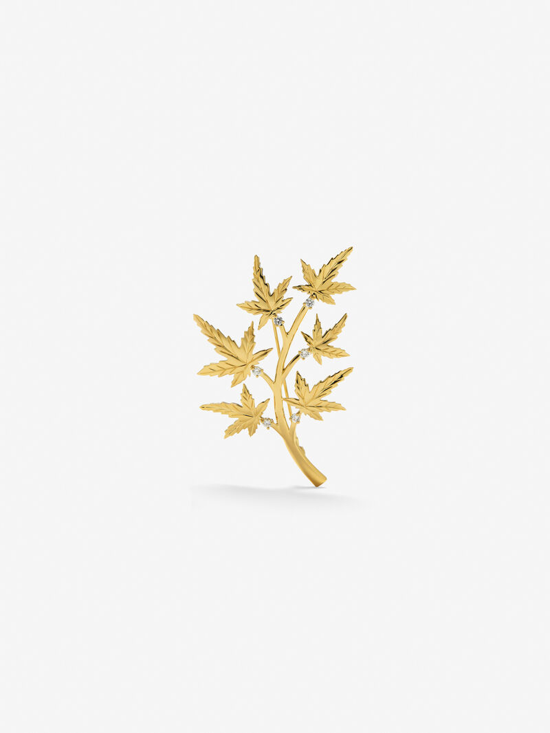 18K Yellow Gold Brooch with 6 Brilliant-Cut Diamonds Totaling 0.36 cts and Maple Branch Shape image number 0