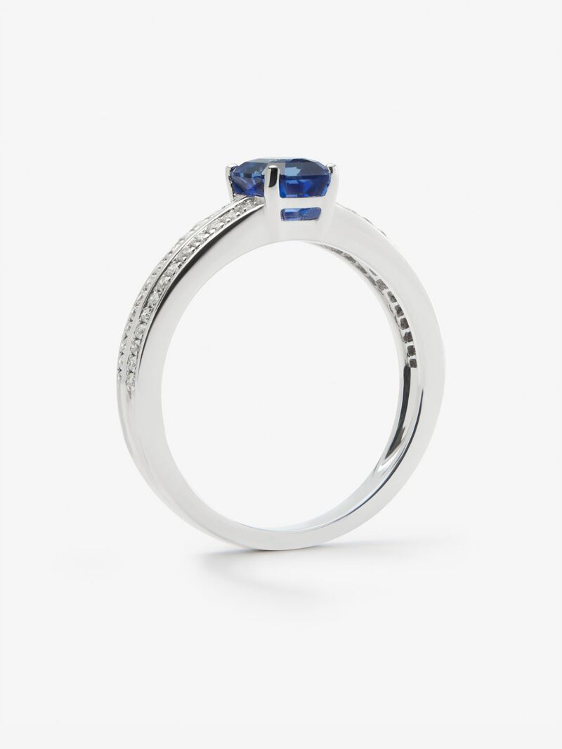 18K white gold ring with vivid blue sapphire in octagonal cut of 1.09 cts and 52 brilliant-cut diamonds with a total of 0.18 cts image number 3