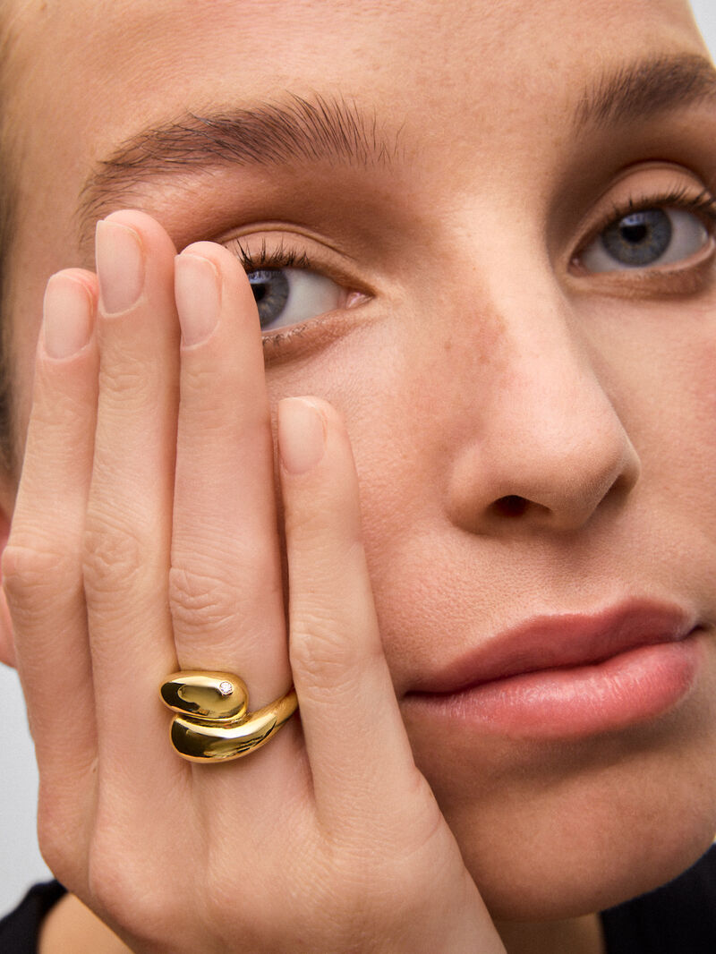 You and me ring in 18K yellow gold with 0.02 ct brilliant cut diamond image number 3