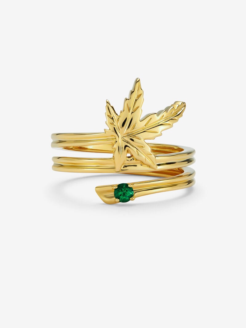 18K yellow gold ring with a 0.07 ct brilliant-cut emerald, in a maple leaf design image number 2