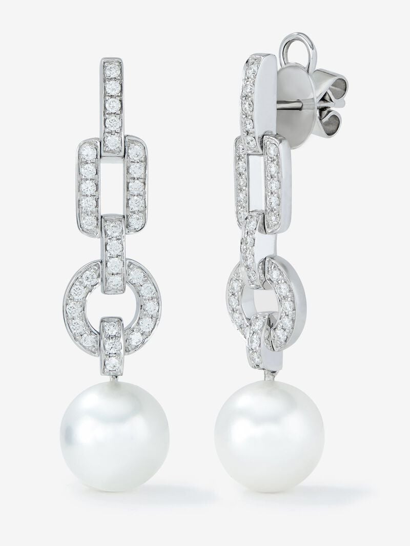 18K white gold earrings with 2 10mm pearls and 64 brilliant-cut diamonds with a total of 0.61 cts image number 0