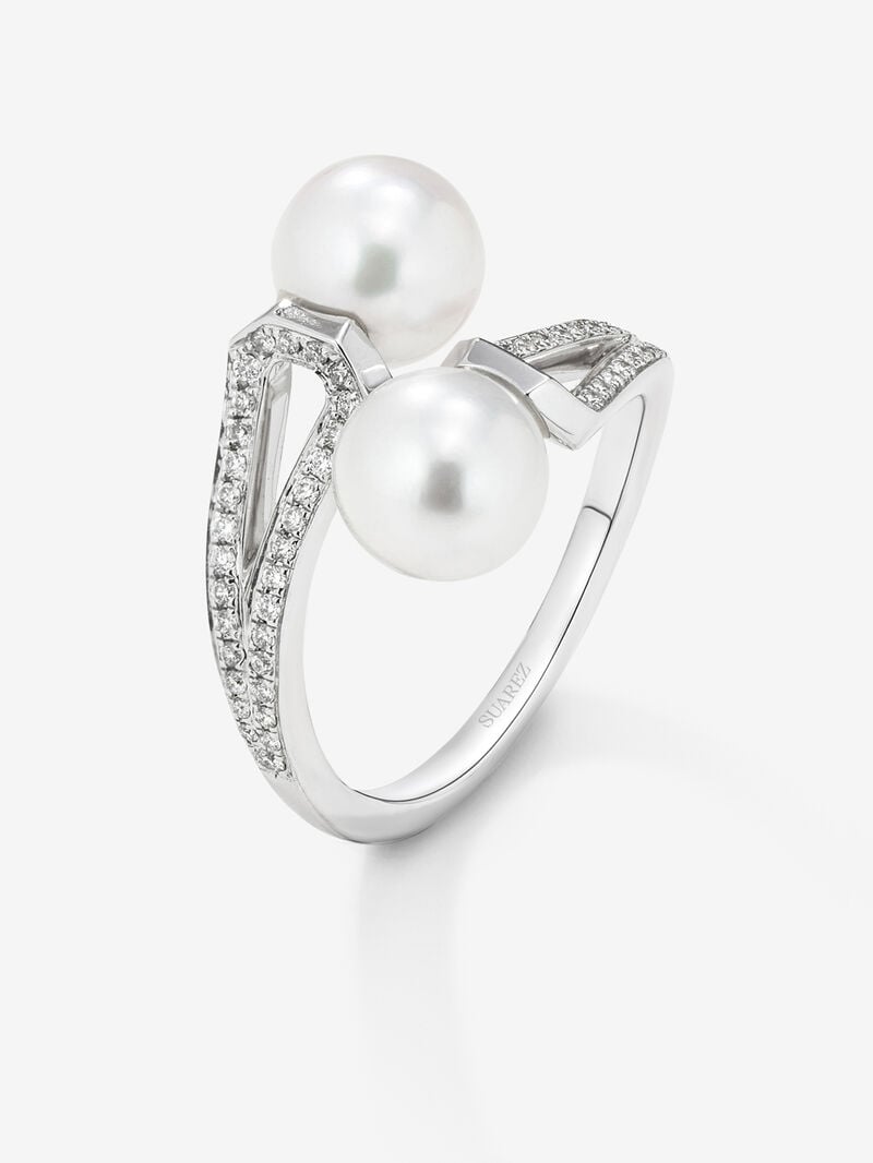 You and me ring in 18K white gold with 2 7mm Akoya pearls and 62 brilliant-cut diamonds with a total of 0.22 cts image number 0