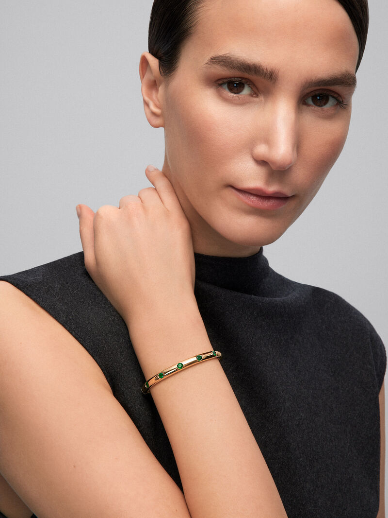 18K yellow gold bracelet with 1.02 ct brilliant cut emeralds image number 1