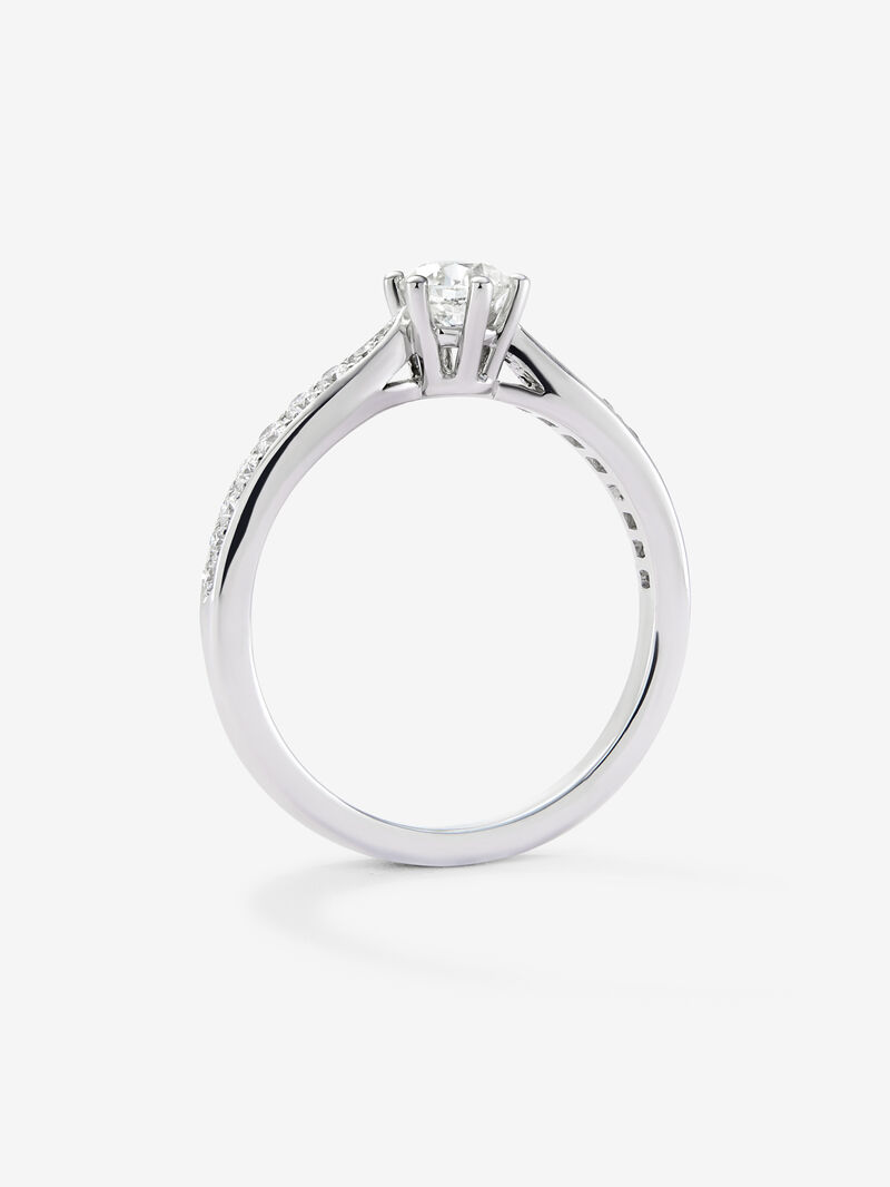 Solitaire ring in 18K white gold with a central 0.40-carat brilliant-cut diamond and additional diamonds totaling 0.19 cts image number 4