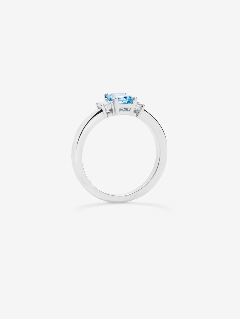 18K white gold trilogy ring with aquamarine and diamond image number 4