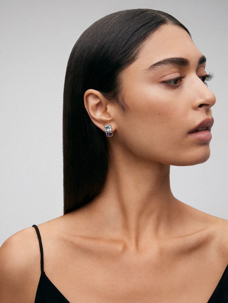18K yellow gold earrings with 2 cushion-cut sky blue topazes, 2 oval-cut green amethysts and 4 brilliant-cut diamonds with a total of 0.11 cts image number 1