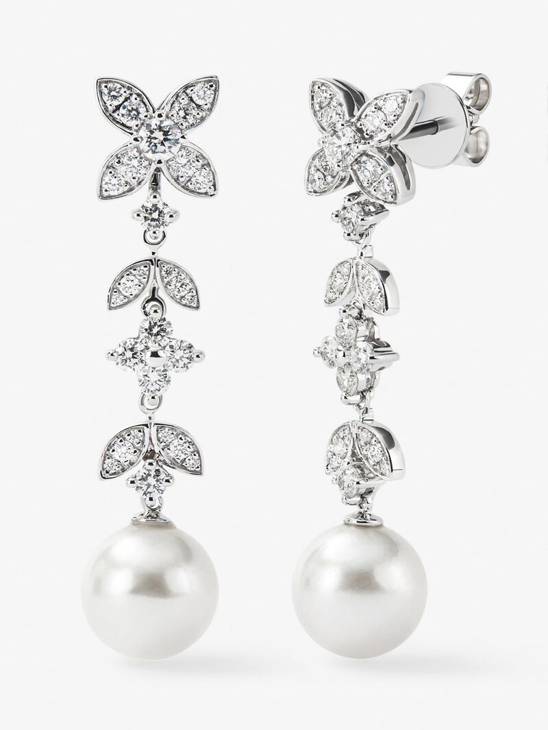 18K white gold earrings with 62 brilliant-cut diamonds with a total of 0.99 cts and 2 8.5 mm Akoya pearls image number 0