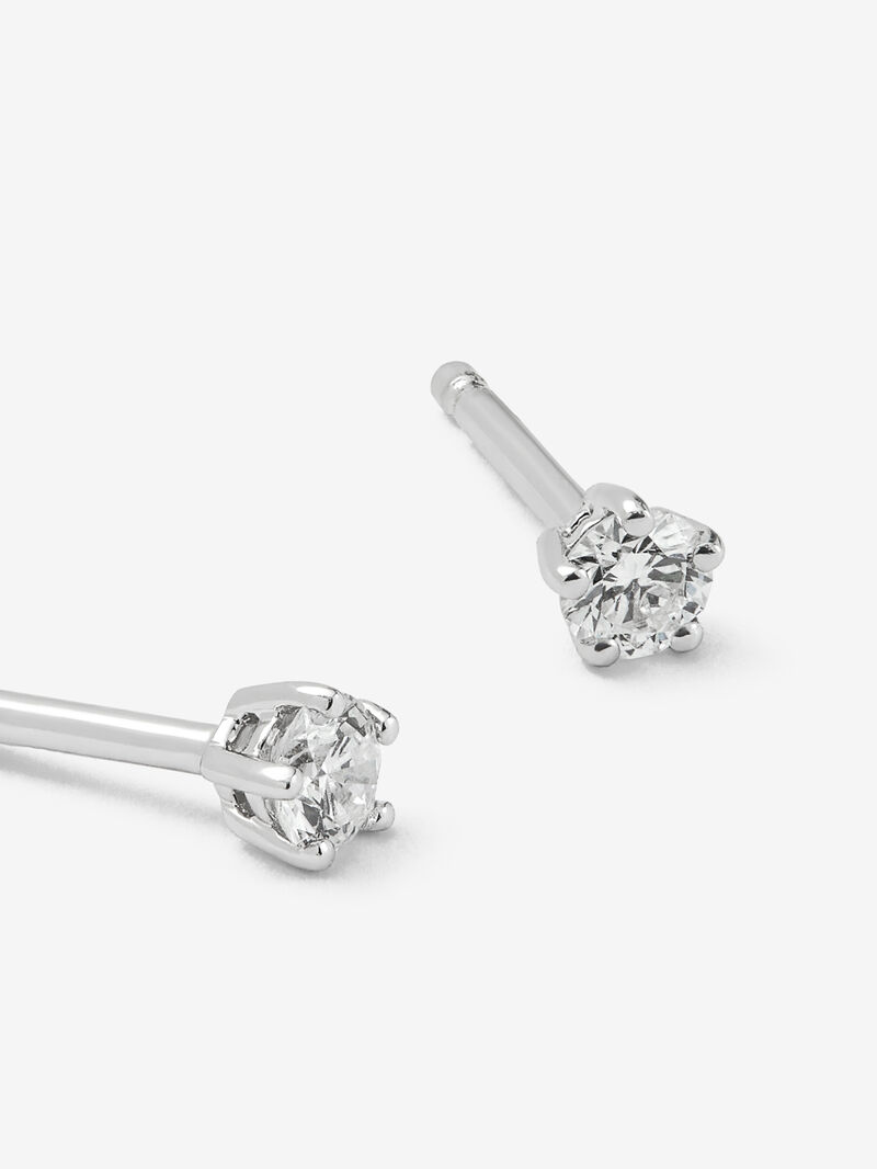 18K white gold earrings with 2 brilliant-cut diamonds with a total of 0.2 cts image number 2