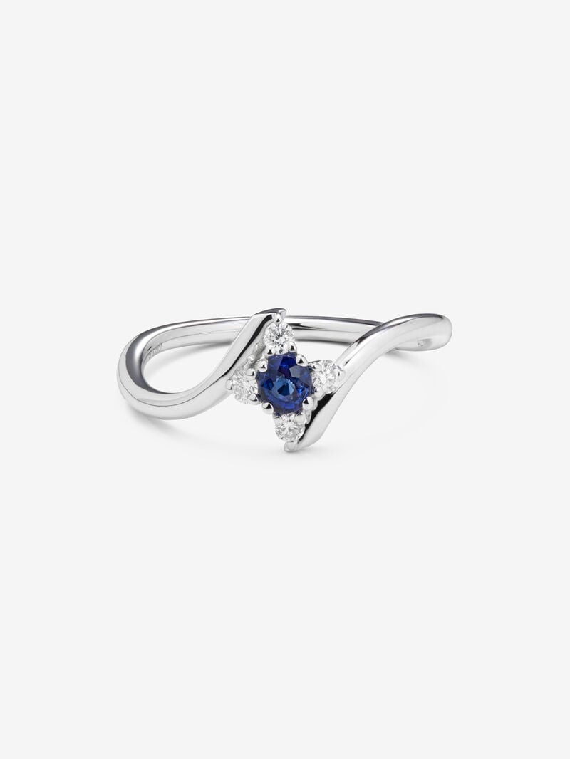 18K white gold ring with brilliant-cut blue sapphire of 0.15 and 4 brilliant-cut diamonds with a total of 0.08 cts image number 2