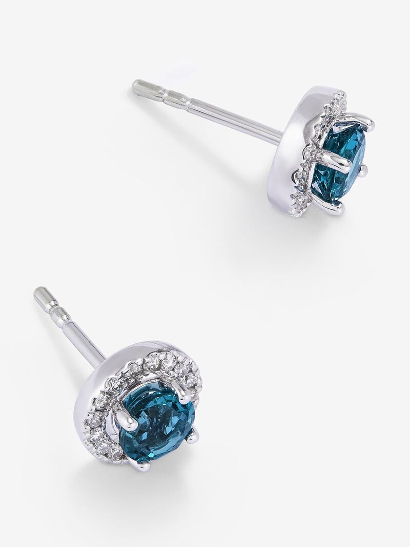 18K white gold earrings with 2 London blue topazes with a total of 1.14 cts and 32 brilliant-cut diamonds with a total of 0.17 cts image number 2