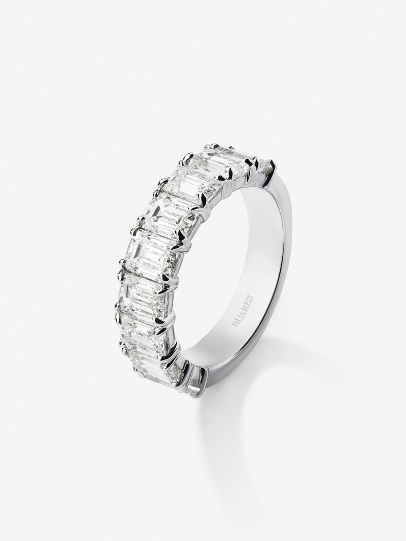 18K white gold half-round wedding ring with 9 emerald-cut diamonds with a total of 3.81 cts image number 0