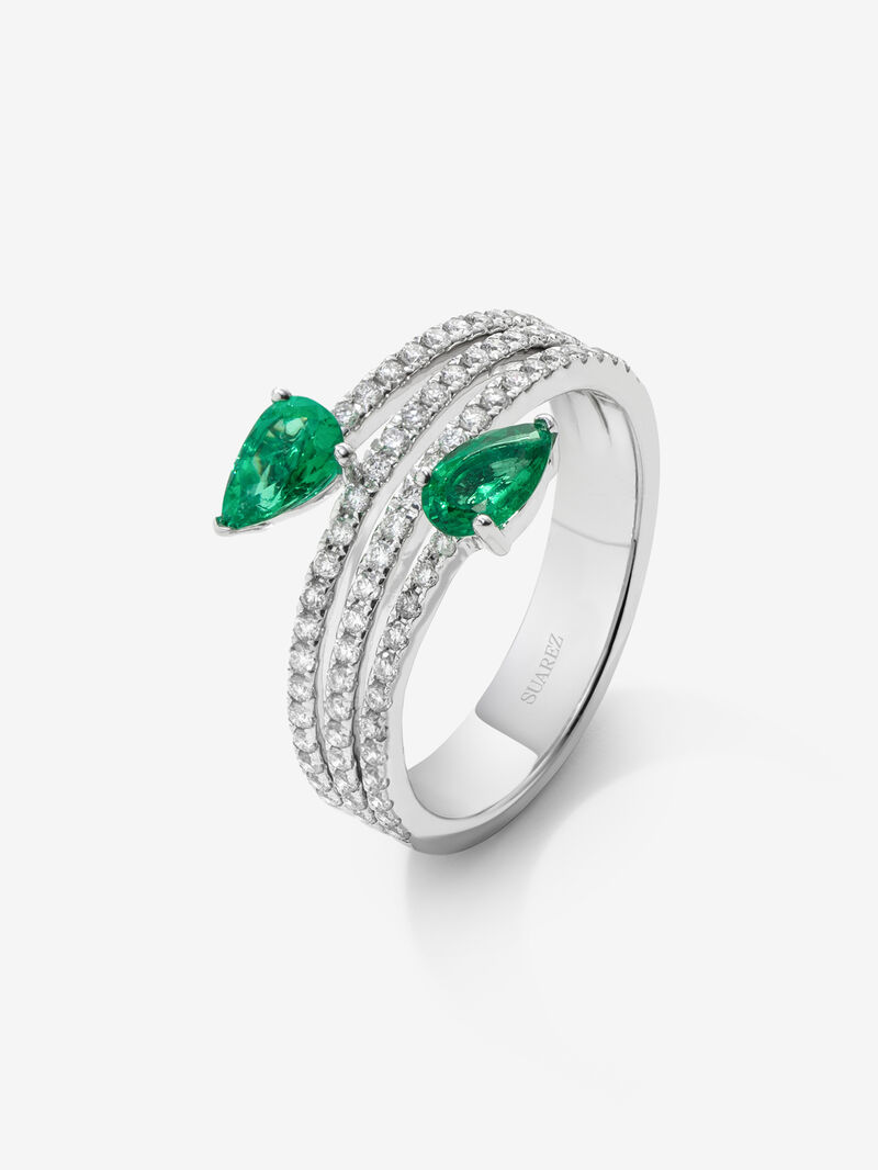 18K white gold ring with 0.61cts and 1.51cts diamonds image number 0