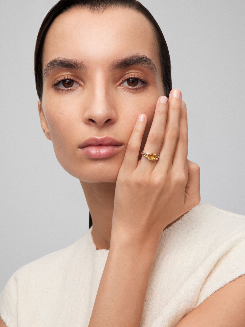 925 silver triplet ring with 3 cushion-cut yellow citrine quartz with a total of 2.15 cts image number 3