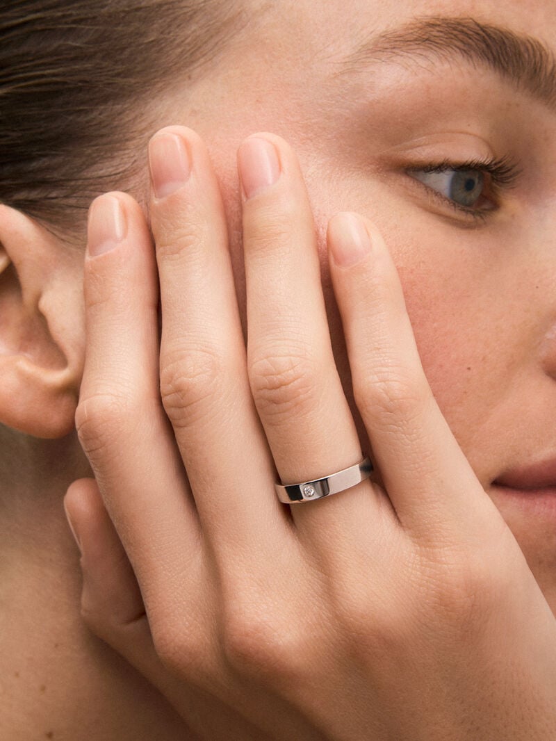18K White Gold Wedding Alliance Ring with Diamond image number 3
