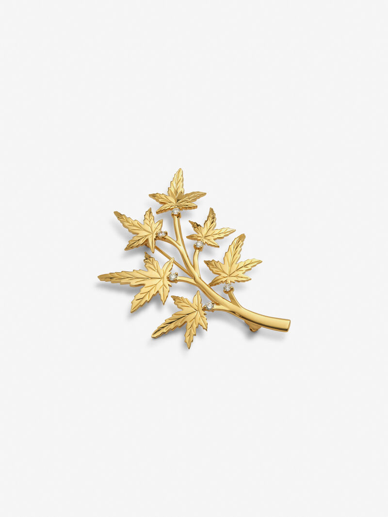 18K Yellow Gold Brooch with 6 Brilliant-Cut Diamonds Totaling 0.36 cts and Maple Branch Shape image number 2