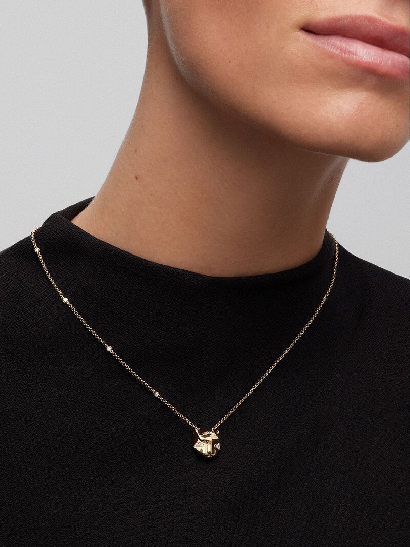 18K yellow gold pendant with 29 brilliant-cut diamonds with a total of 0.25 cts and a tiger shape image number 1