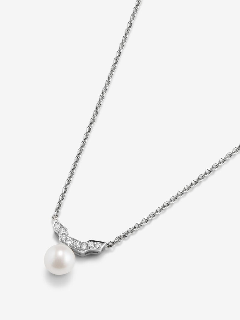 18k white gold pendant necklace with Akoya pearl and diamonds. image number 3