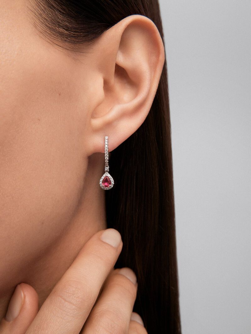 18K white gold earrings with 2 pear-cut rubies with a total of 0.75 cts and 54 brilliant-cut diamonds with a total of 0.28 cts image number 3
