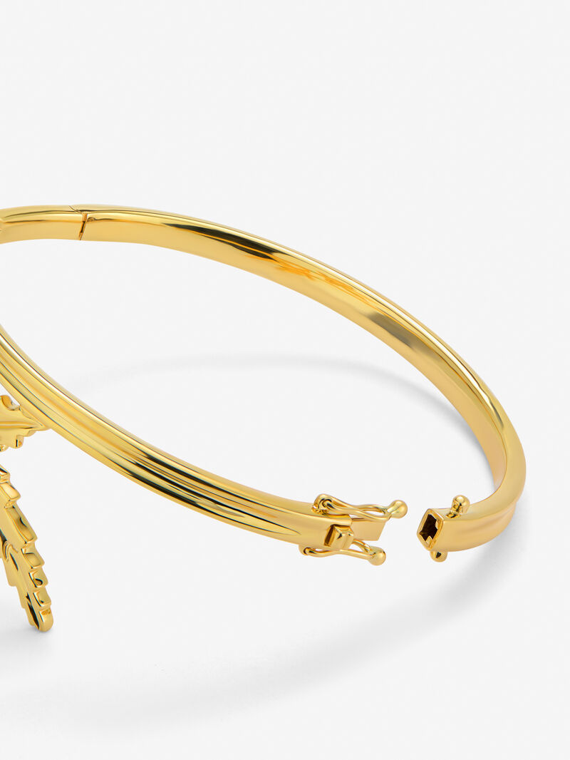 18K yellow gold bracelet with two brilliant-cut emeralds totaling 0.23 cts, in a maple leaf design. image number 2