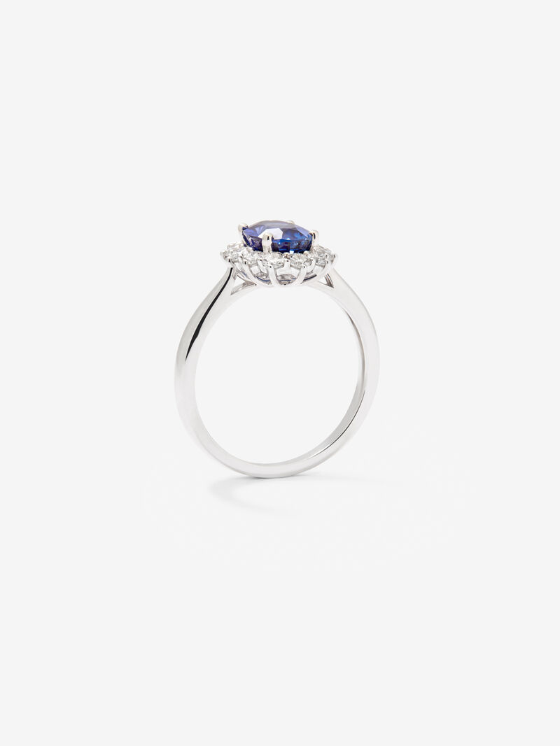 18K White Gold Ring with Royal Blue Zafiro in 2.02 cts oval size image number 4