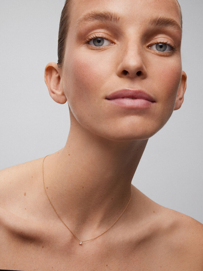 18K rose gold chain pendant with solitary diamond image number 3