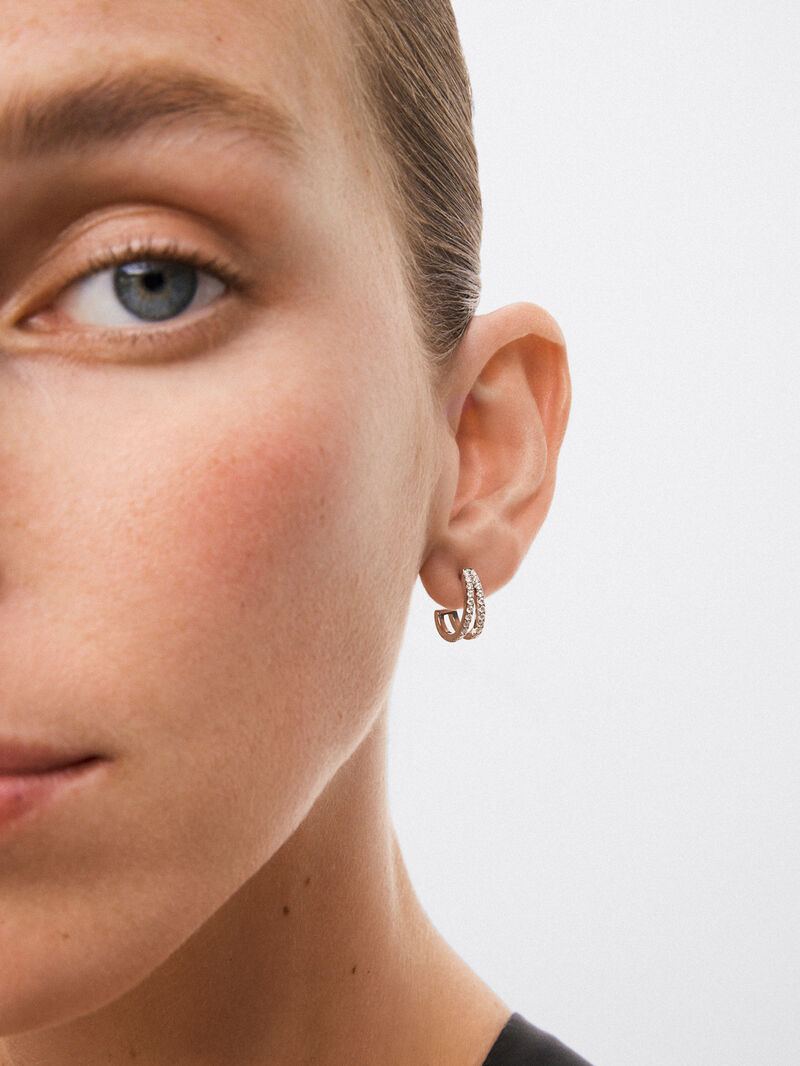18K white gold double hoop earrings with 44 brilliant-cut diamonds with a total of 0.41 cts image number 3