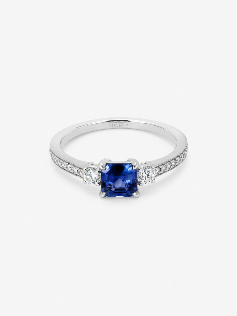 18K white gold triple ring with octagonal-cut blue sapphire of 0.7 cts and 2 brilliant-cut diamonds with a total of 0.26 cts image number 2