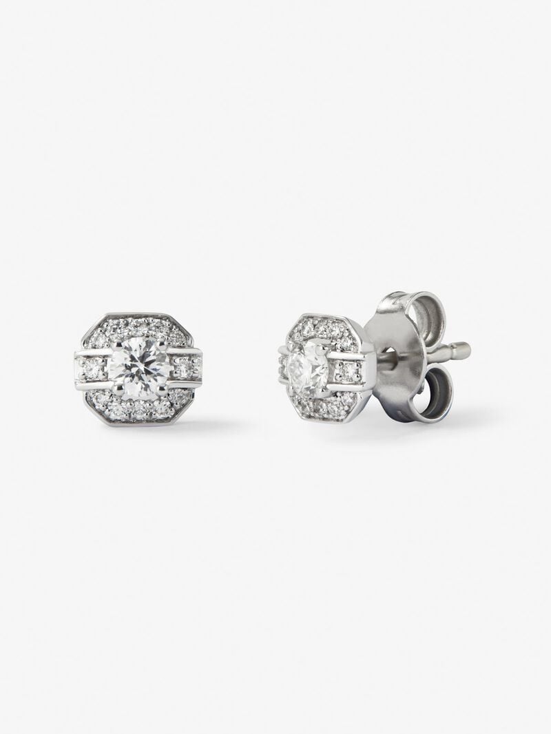 18K white gold earrings with 2 central brilliant-cut diamonds with a total of 0.2 cts and a border of 24 brilliant-cut diamonds with a total of 0.1 cts image number 0