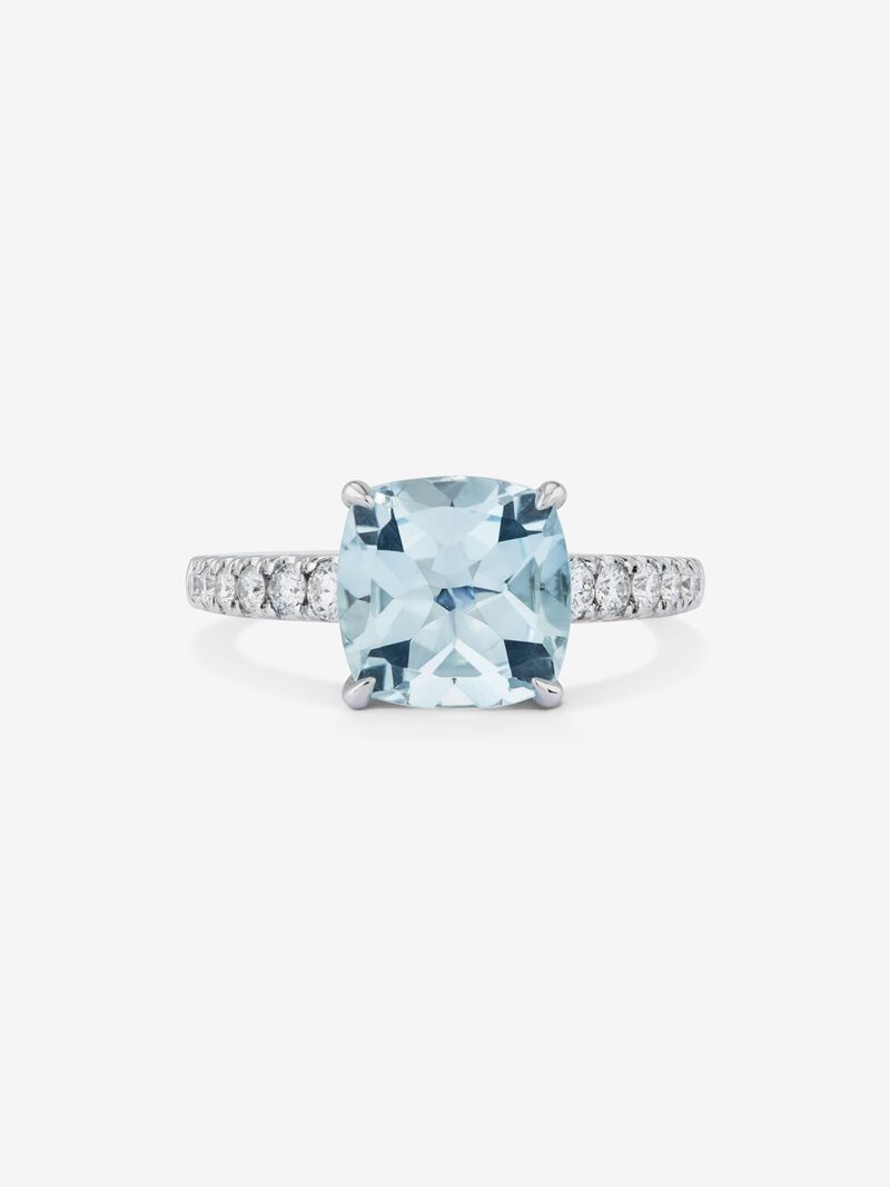 18K white gold ring with cushion-cut sky blue topaz of 3.72 cts and 12 brilliant-cut diamonds with a total of 0.3 cts image number 1