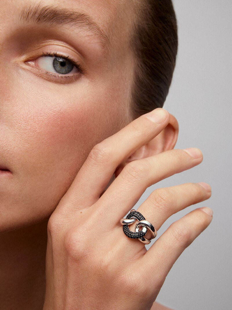 Ring with 925 silver knot with spinels image number 3