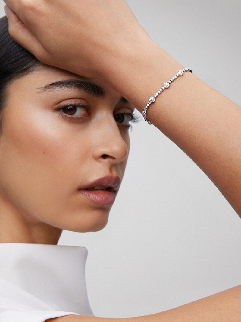 18K white gold rivière bracelet with 155 brilliant-cut diamonds with a total of 2.09 cts image number 5