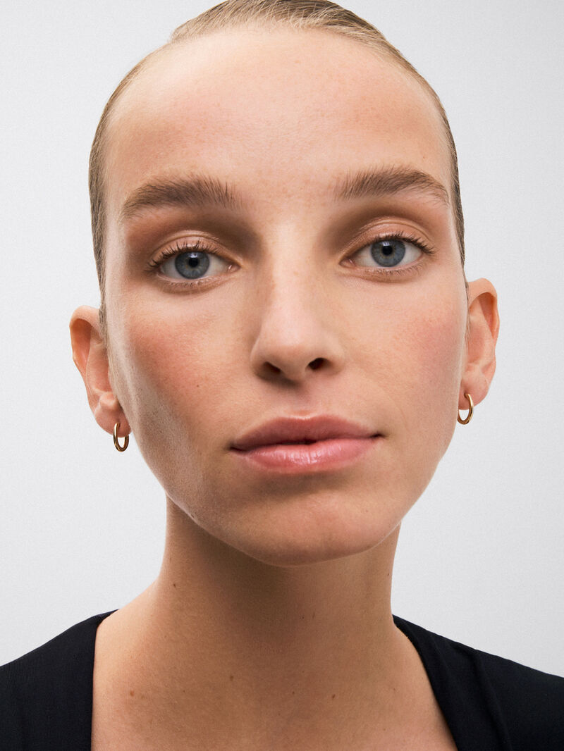 18K Yellow Gold Hoop Earrings image number 3