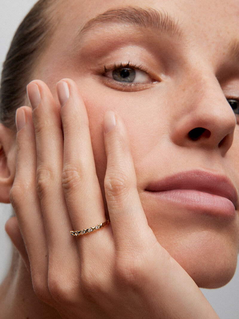 18K yellow gold ring with 5 brilliant-cut diamonds with a total of 0.07 cts image number 3
