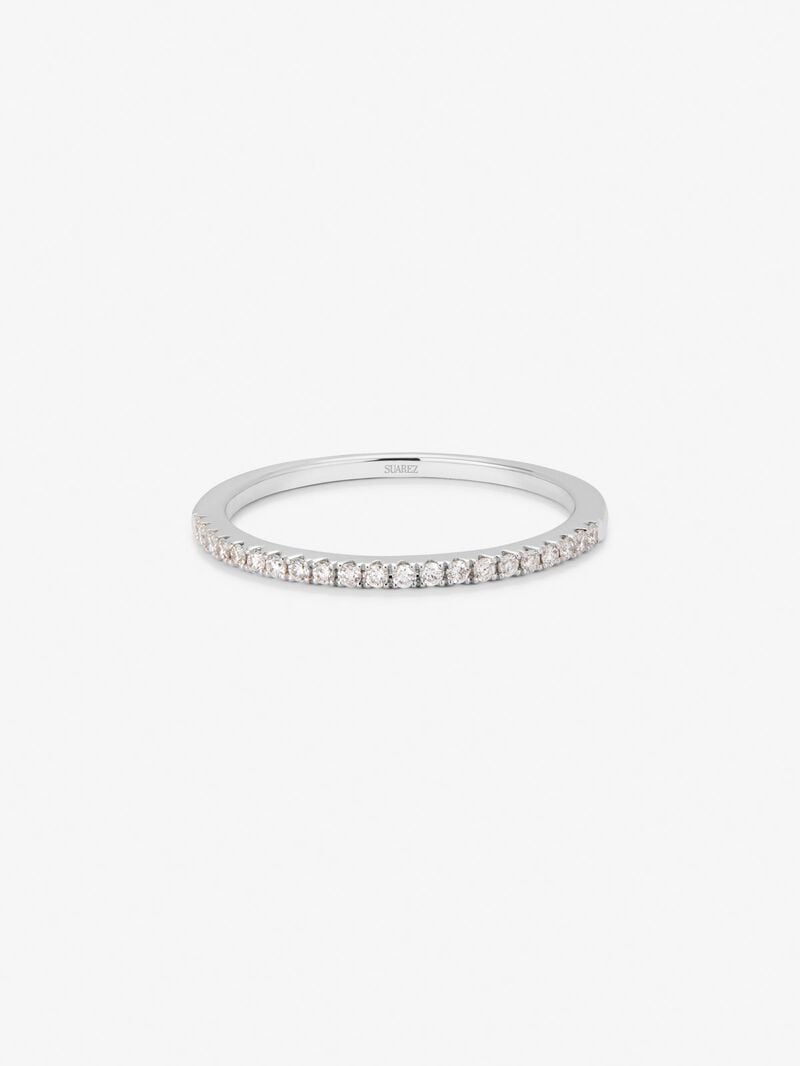 18K white gold medium engagement ring with diamonds image number 4