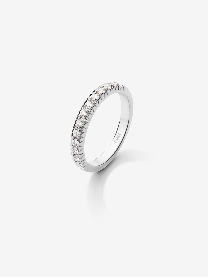18kt white gold ring with diamonds image number 1
