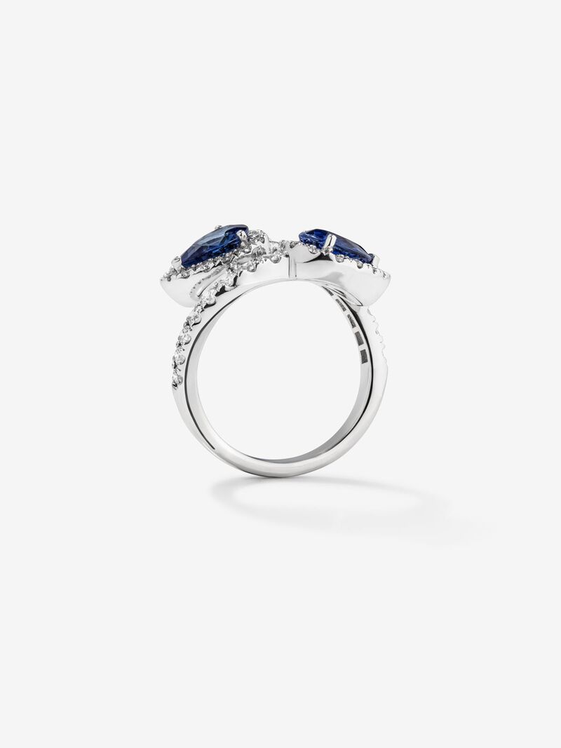 You and me ring in 18K white gold with 2 pear-cut blue sapphires with a total of 1.4 cts and 44 brilliant-cut diamonds with a total of 0.77 cts image number 4