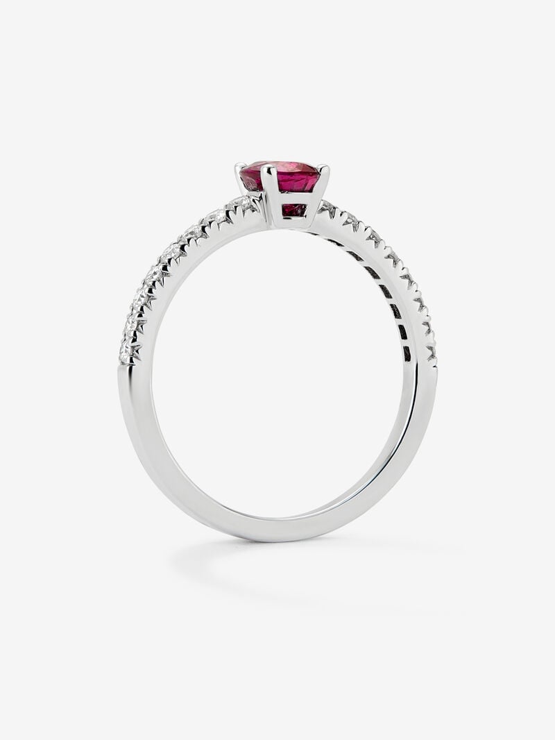 18K white gold ring with oval-cut red ruby ​​of 0.63 cts and 16 brilliant-cut diamonds with a total of 0.22 cts image number 4
