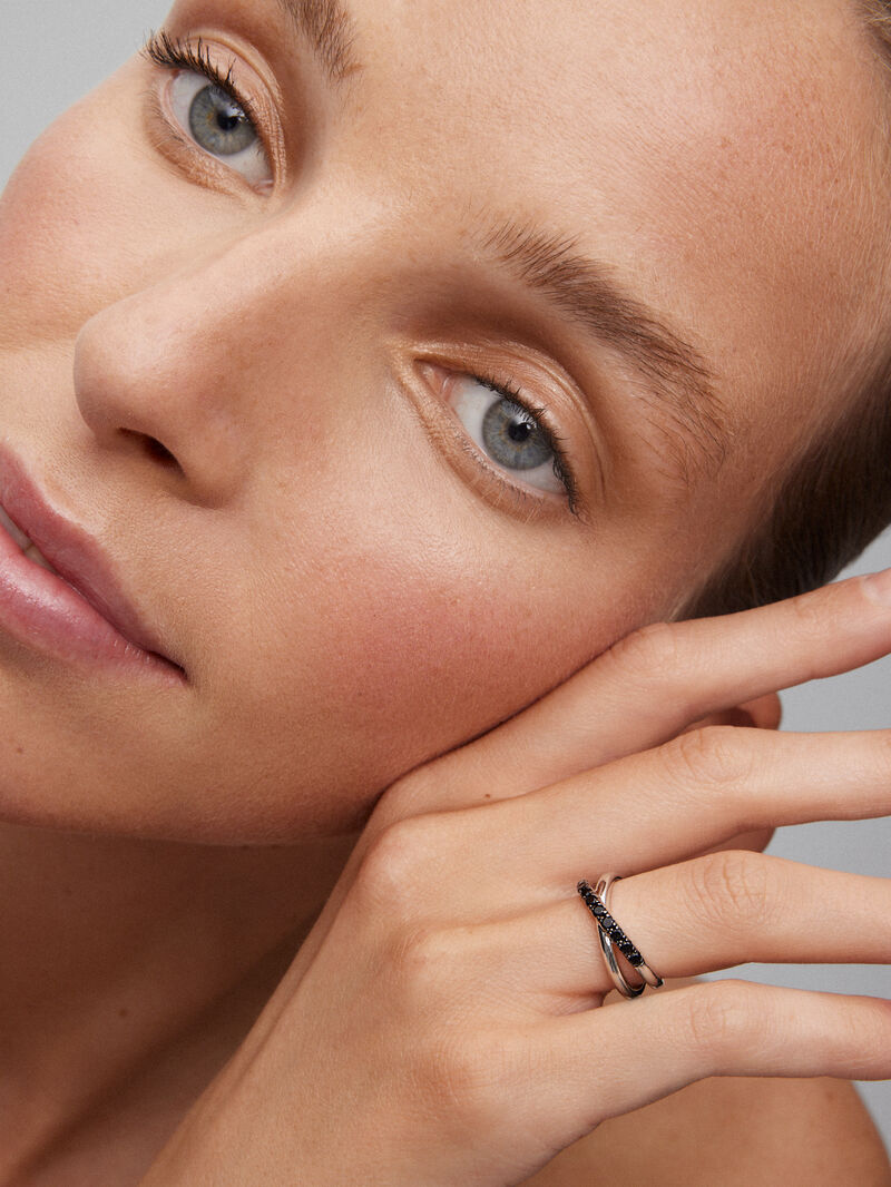 925 silver cross ring with 9 brilliant-cut black spinels with a total of 0.24 cts image number 4
