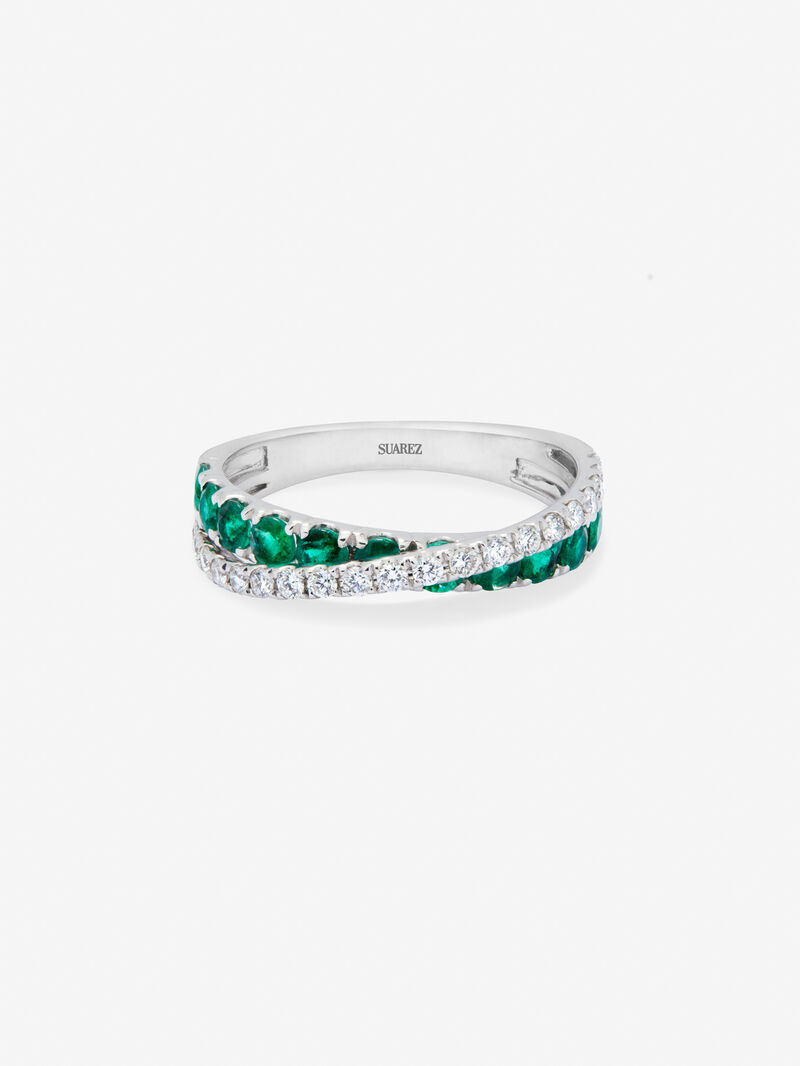 18K White Gold Cross Ring with Emerald and Diamond image number 2